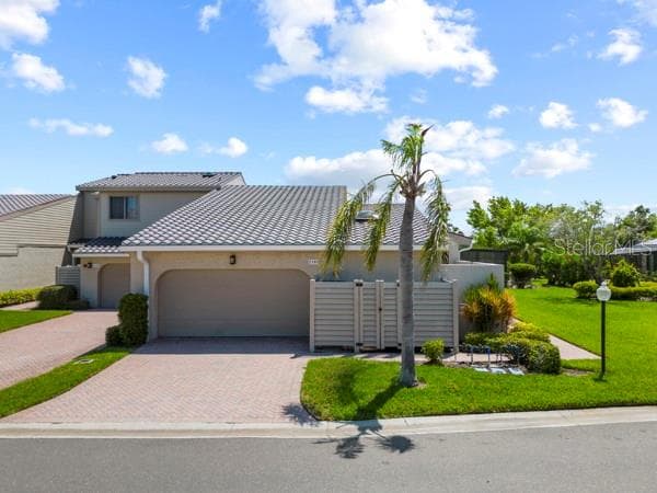 2181 HARBOURSIDE DRIVE UNIT 1403 - 3bd/3ba - $899,000 - LONGBOAT KEY, FL