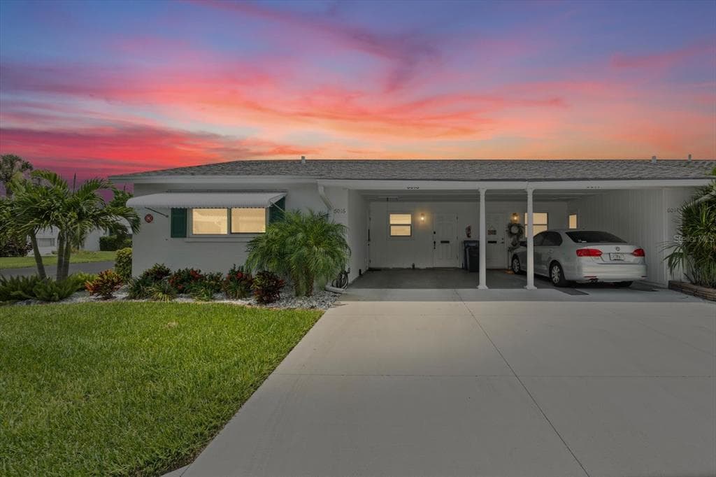 6016 HIBISCUS DRIVE - 2bd/2ba - $191,500 - BRADENTON, FL
