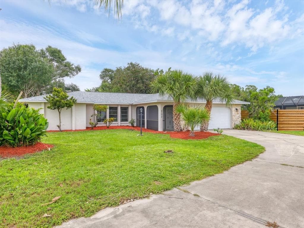 2102 COUNTRY MEADOWS PLACE - 3bd/2ba - $535,000 - SARASOTA, FL