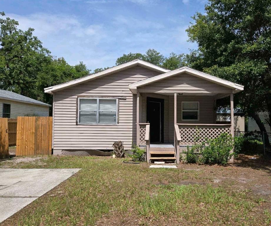 3112 GORDON COURT - 3bd/2ba - $205,000 - TAMPA, FL
