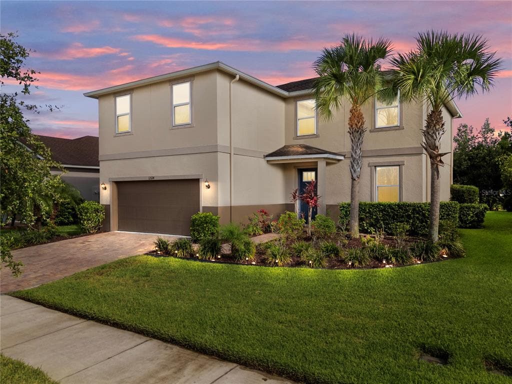 12124 LAKE BOULEVARD - 3bd/3ba - $500,000 - TRINITY, FL