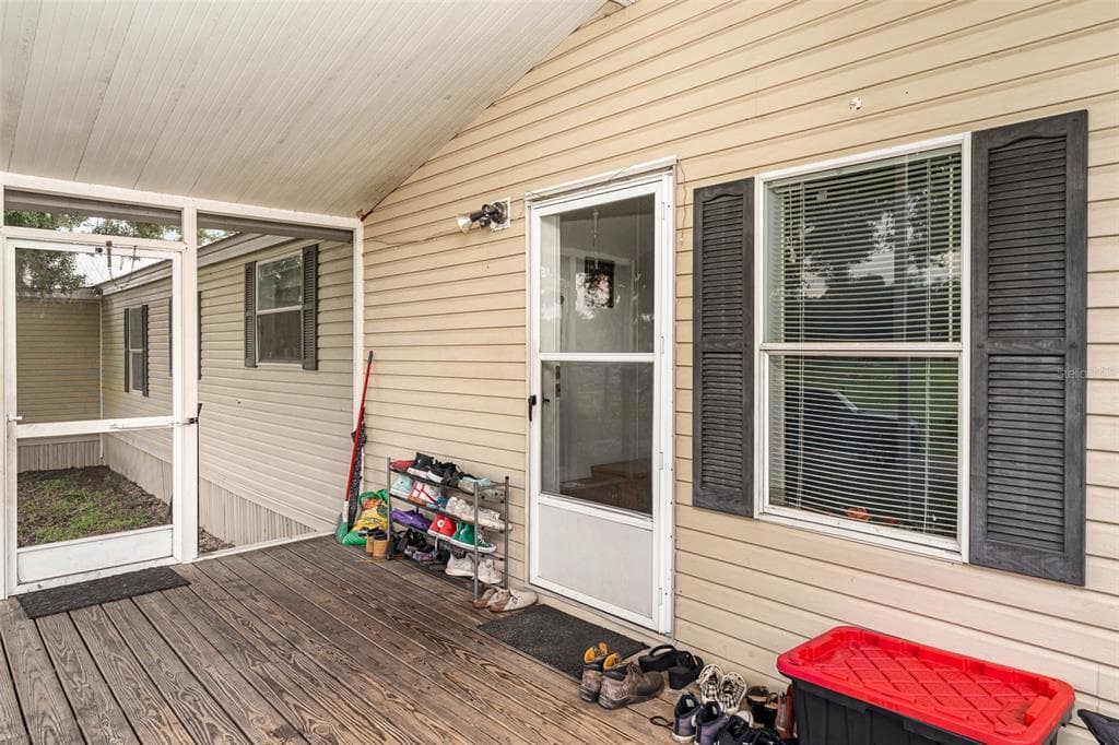 126 WILDLIFE TRAIL - 5bd/2ba - $342,950 - LAKELAND, FL