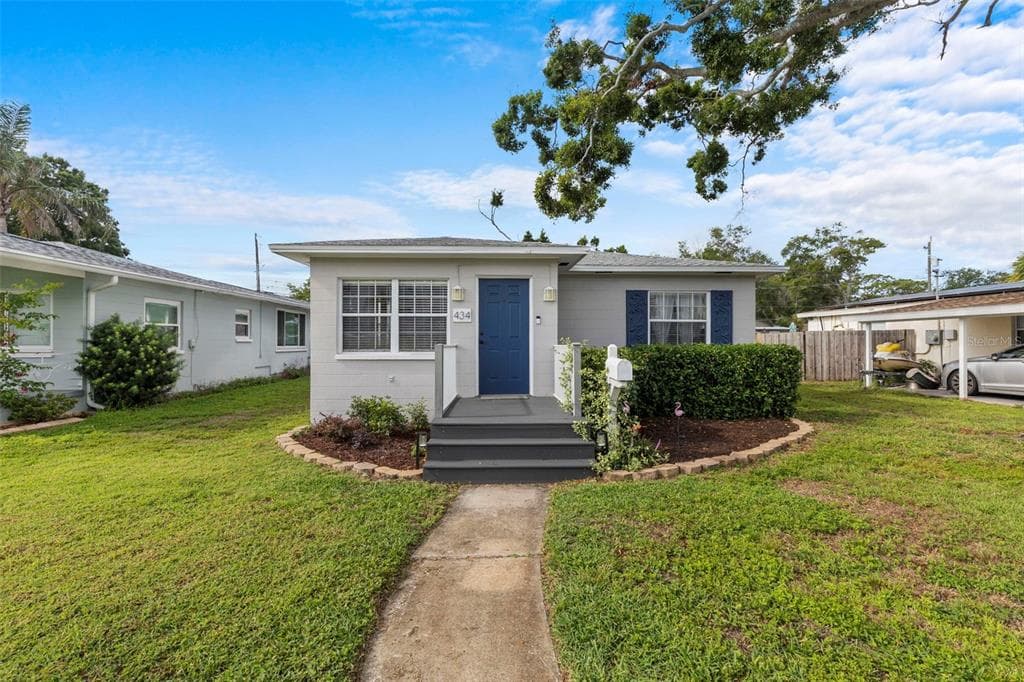 434 40TH AVENUE N - 2bd/1ba - $389,000 - ST PETERSBURG, FL
