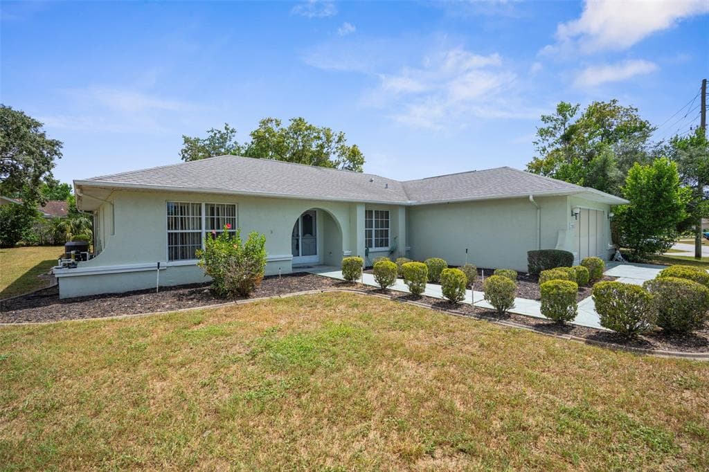 1350 GATEWOOD AVENUE - 3bd/2ba - $349,900 - SPRING HILL, FL