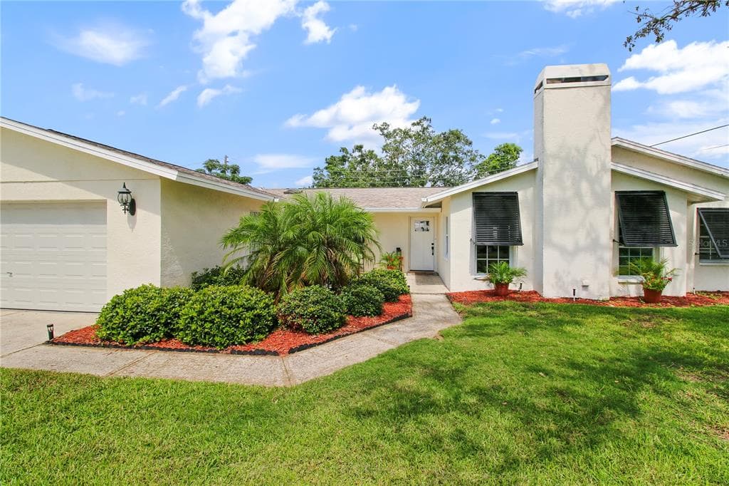 8785 WILDWOOD LANE - 4bd/3ba - $624,000 - SEMINOLE, FL