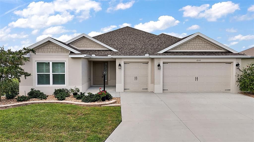 1645 MCLUCAS LANE - 3bd/2ba - $479,000 - THE VILLAGES, FL