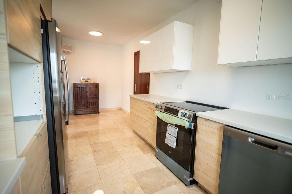 1010 CALLE ORQUID UNIT 102 - Interior/Exterior Photo 3 - SAN JUAN, PR