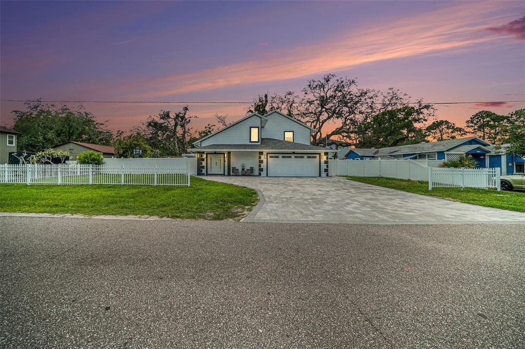 8502 MAY STREET - 3bd/3ba - $640,000 - TAMPA, FL