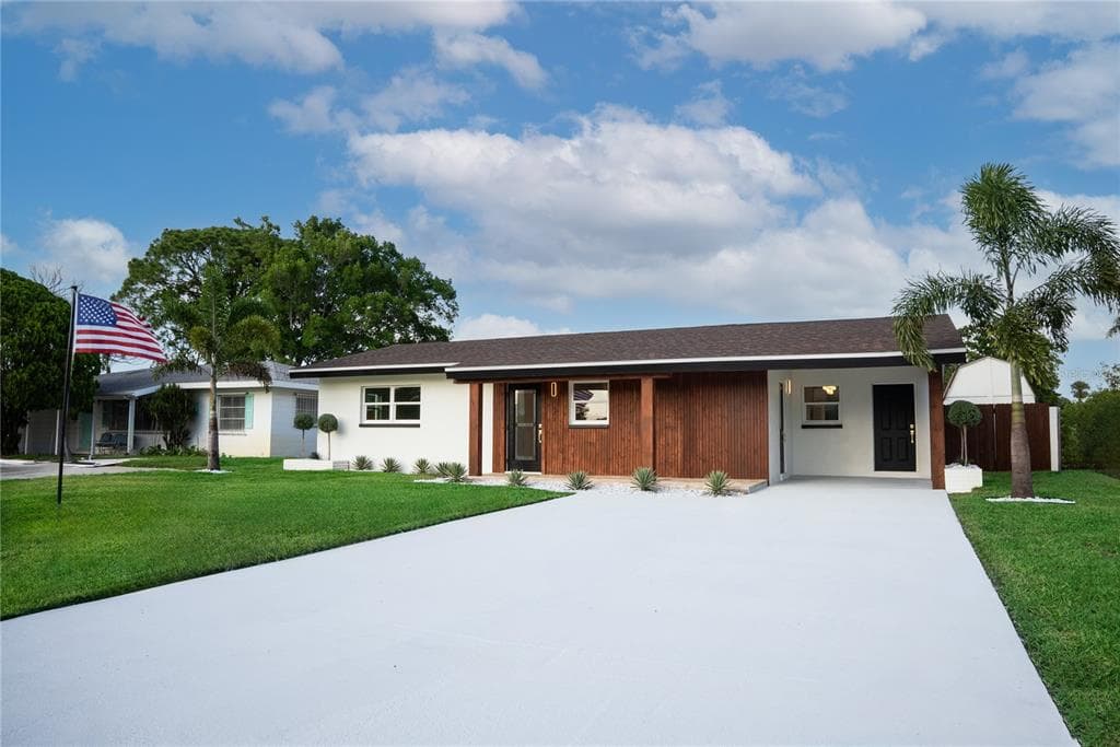 4623 CARSON STREET NE - 3bd/2ba - $875,000 - ST PETERSBURG, FL