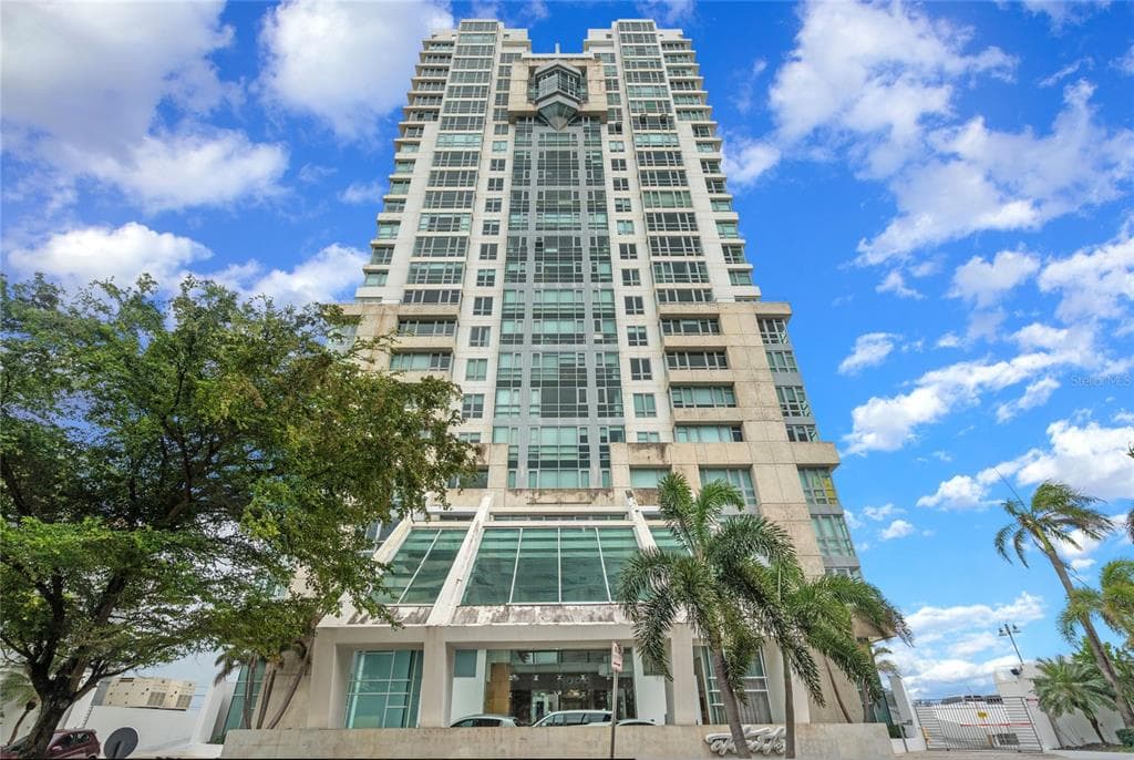 404 DE LA CONSTITUCION AVENUE UNIT 305 - 1bd/2ba - $760,000 - SAN JUAN, PR