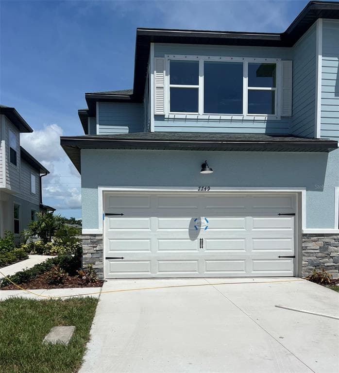 7749 93RD STREET N - 3bd/4ba - $599,900 - SEMINOLE, FL