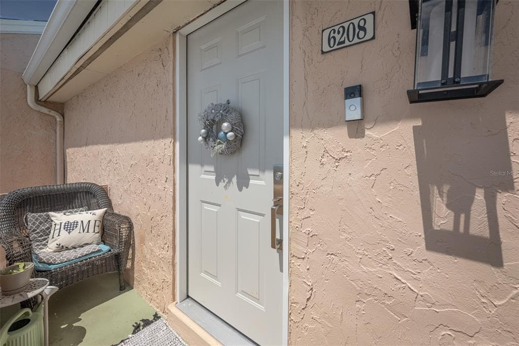 6208 7TH AVENUE W - 2bd/2ba - $190,000 - BRADENTON, FL