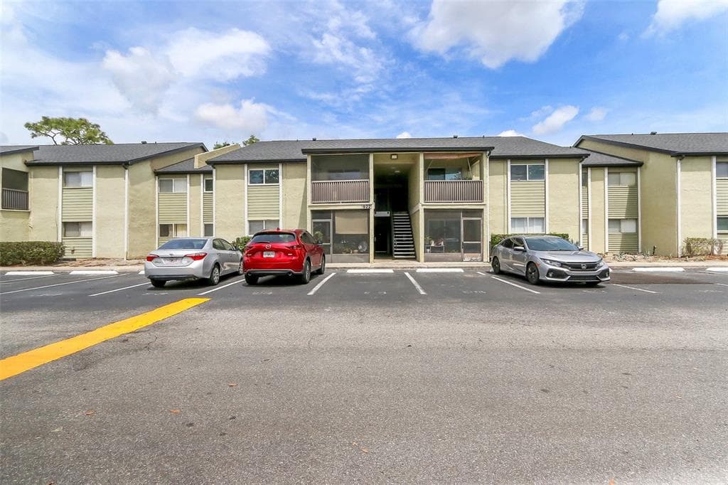 922 LAKE DESTINY ROAD UNIT E - 2bd/1ba - $135,000 - ALTAMONTE SPRINGS, FL