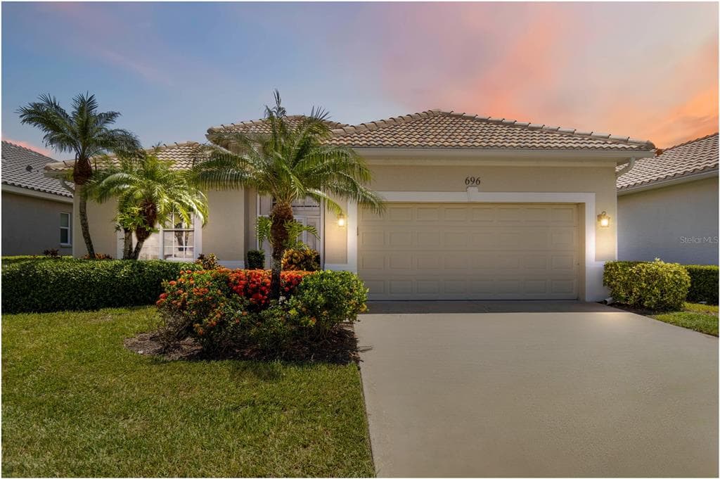 696 MISTY PINE DRIVE - 3bd/2ba - $499,900 - VENICE, FL