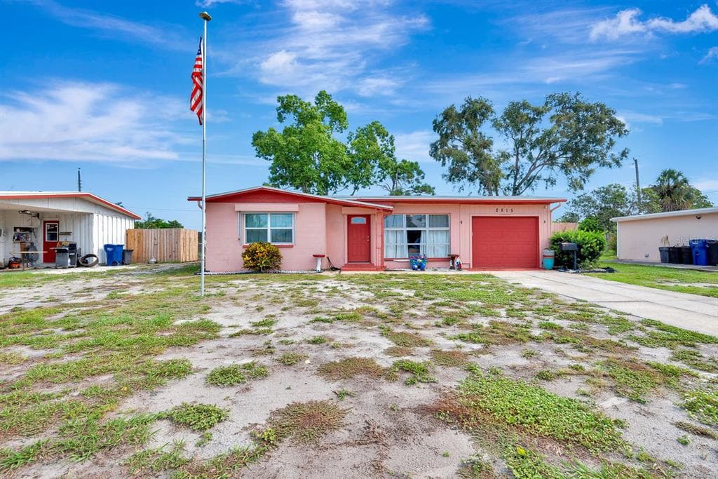 2815 FLORIDA BOULEVARD - 2bd/1ba - $249,200 - BRADENTON, FL