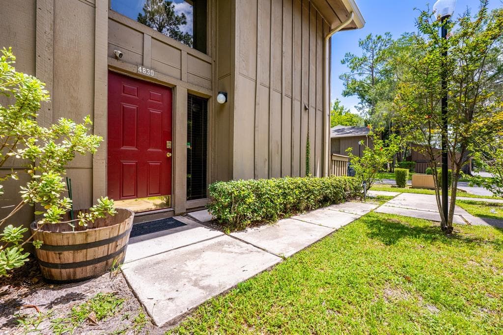 4830 PEBBLE BEACH DRIVE UNIT B - 3bd/3ba - $240,000 - ORLANDO, FL