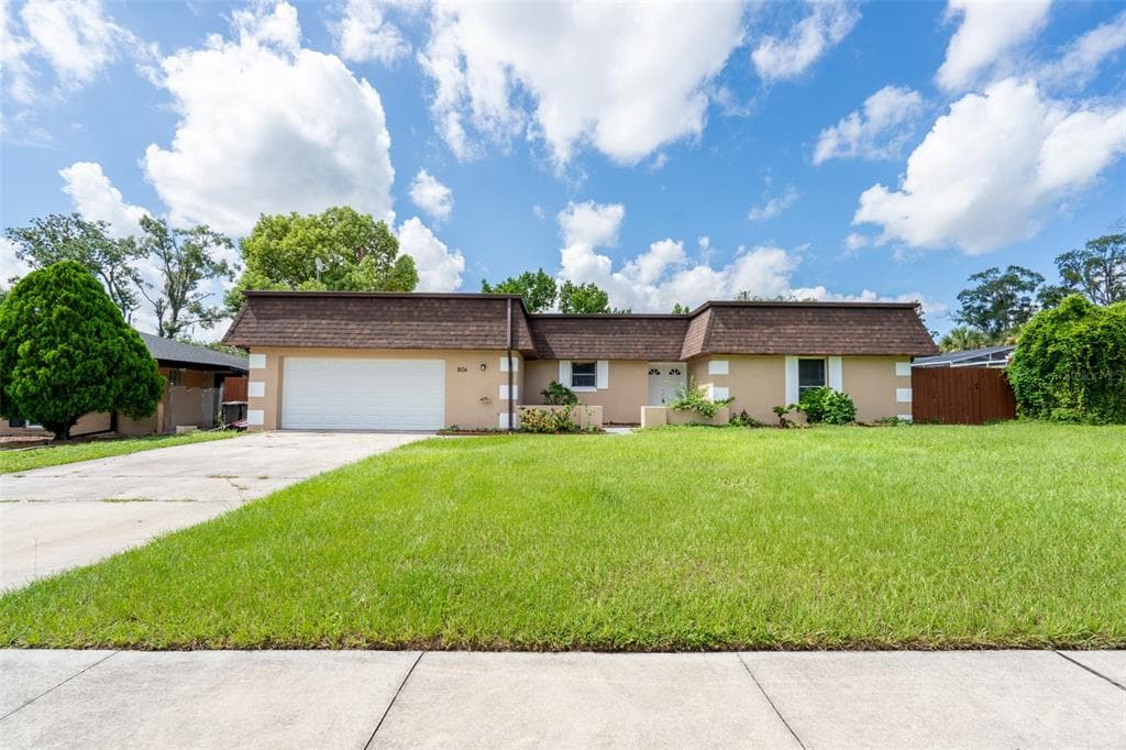 806 HIGHLAND DRIVE - 4bd/2ba - $485,000 - ALTAMONTE SPRINGS, FL