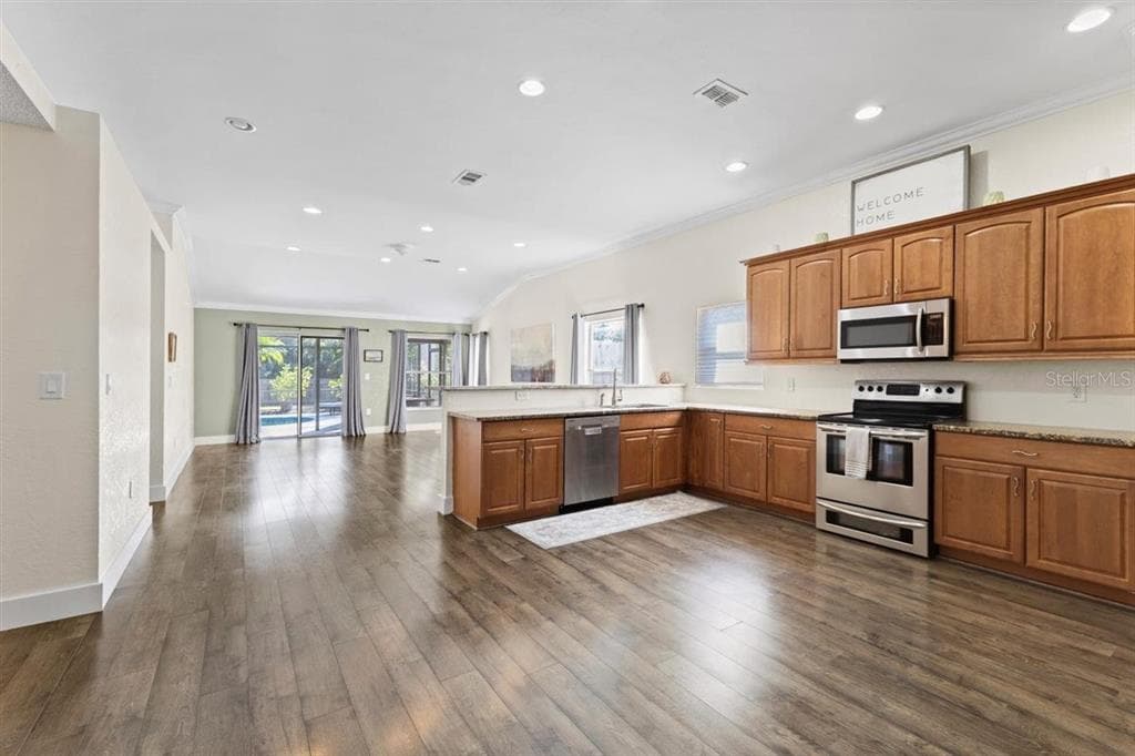 719 50TH STREET E - Interior/Exterior Photo 4 - BRADENTON, FL