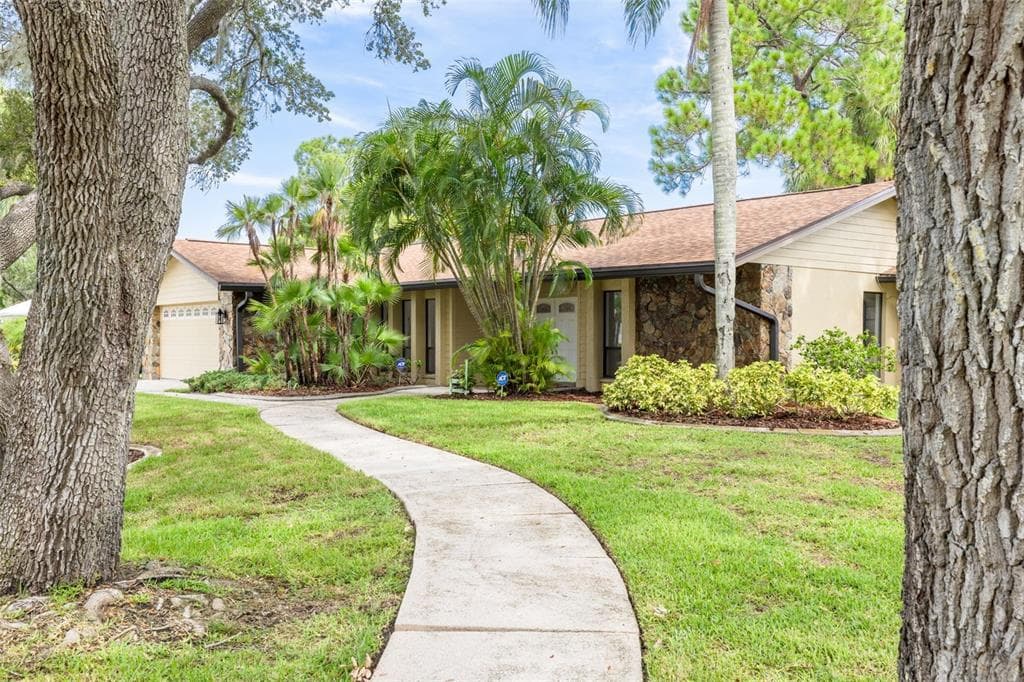 4415 MARINE PARKWAY - 3bd/3ba - $624,000 - NEW PORT RICHEY, FL