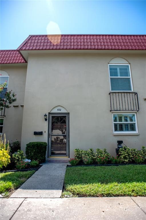 2700 BAYSHORE BOULEVARD UNIT 592 - 3bd/3ba - $313,000 - DUNEDIN, FL