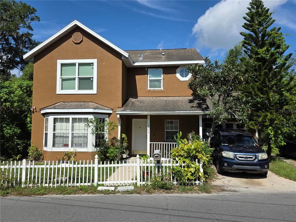 1777 N ORANGE STREET - 3bd/2ba - $270,500 - MOUNT DORA, FL