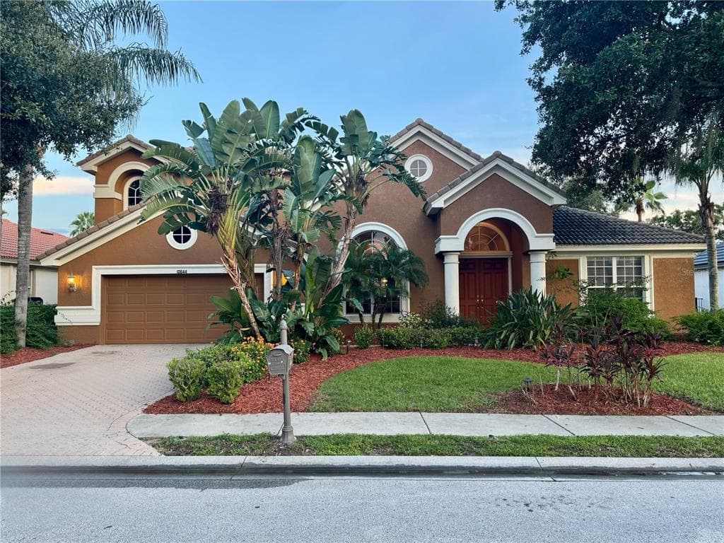 10644 GARDA DRIVE - 4bd/4ba - $925,000 - TRINITY, FL
