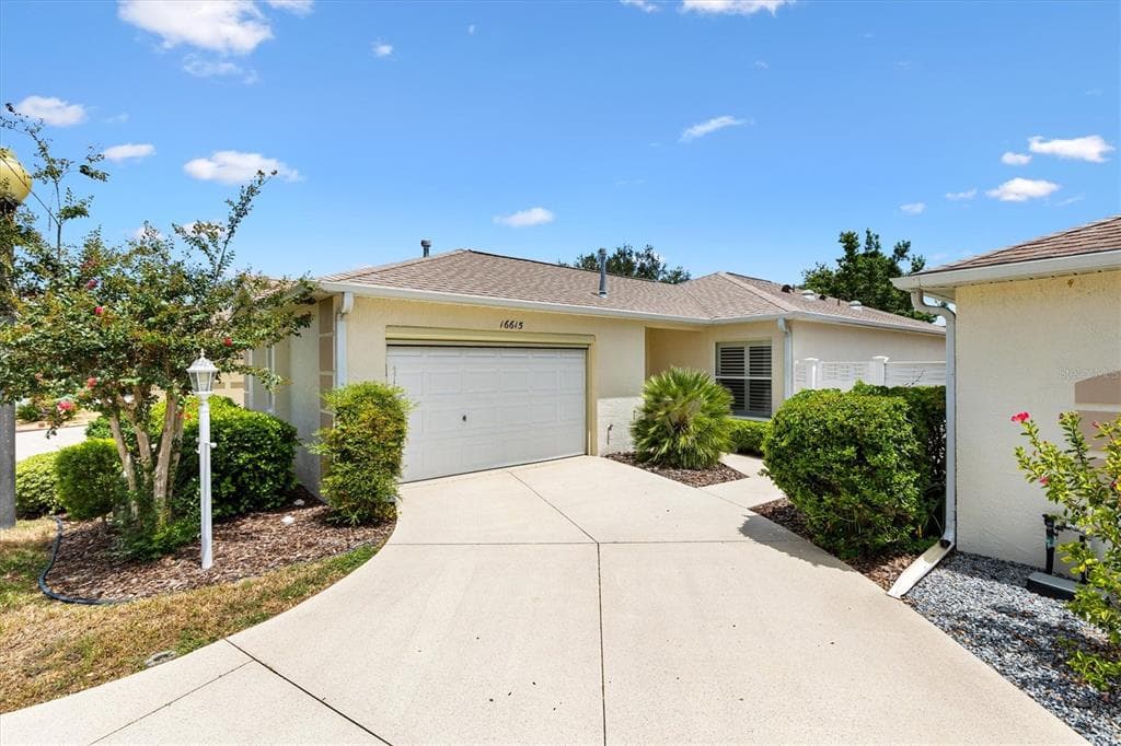 16615 SE 85TH LANGHAM COURT - 2bd/2ba - $330,000 - THE VILLAGES, FL