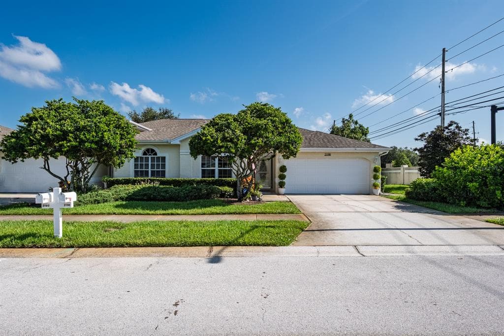 2198 ANDREWS COURT - 3bd/2ba - $424,900 - DUNEDIN, FL