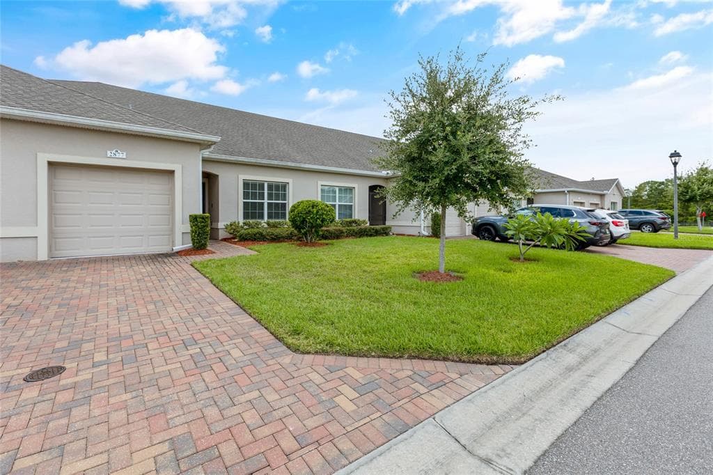 2877 ATTWATER LOOP - 2bd/2ba - $215,000 - WINTER HAVEN, FL