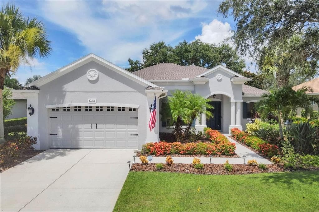 6718 PIRATE PERCH TRAIL - 4bd/3ba - $718,000 - LAKEWOOD RANCH, FL