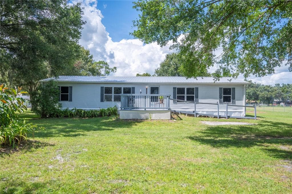4711 ACORN DRIVE S - 4bd/2ba - $270,000 - LAKELAND, FL
