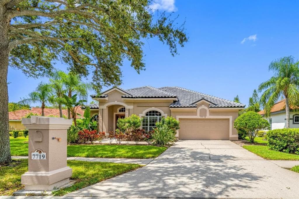 7719 ARALIA WAY - 4bd/3ba - $935,000 - SEMINOLE, FL