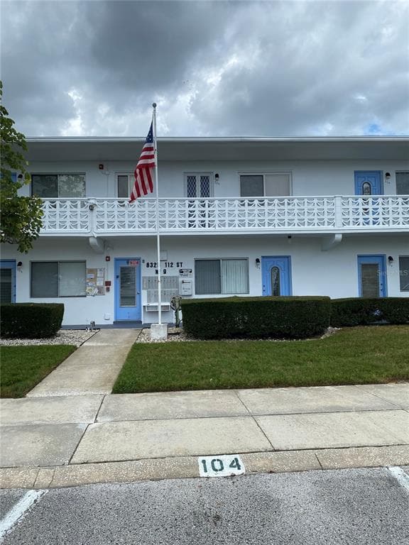 8325 112TH STREET UNIT 106 - 1bd/1ba - $79,900 - SEMINOLE, FL