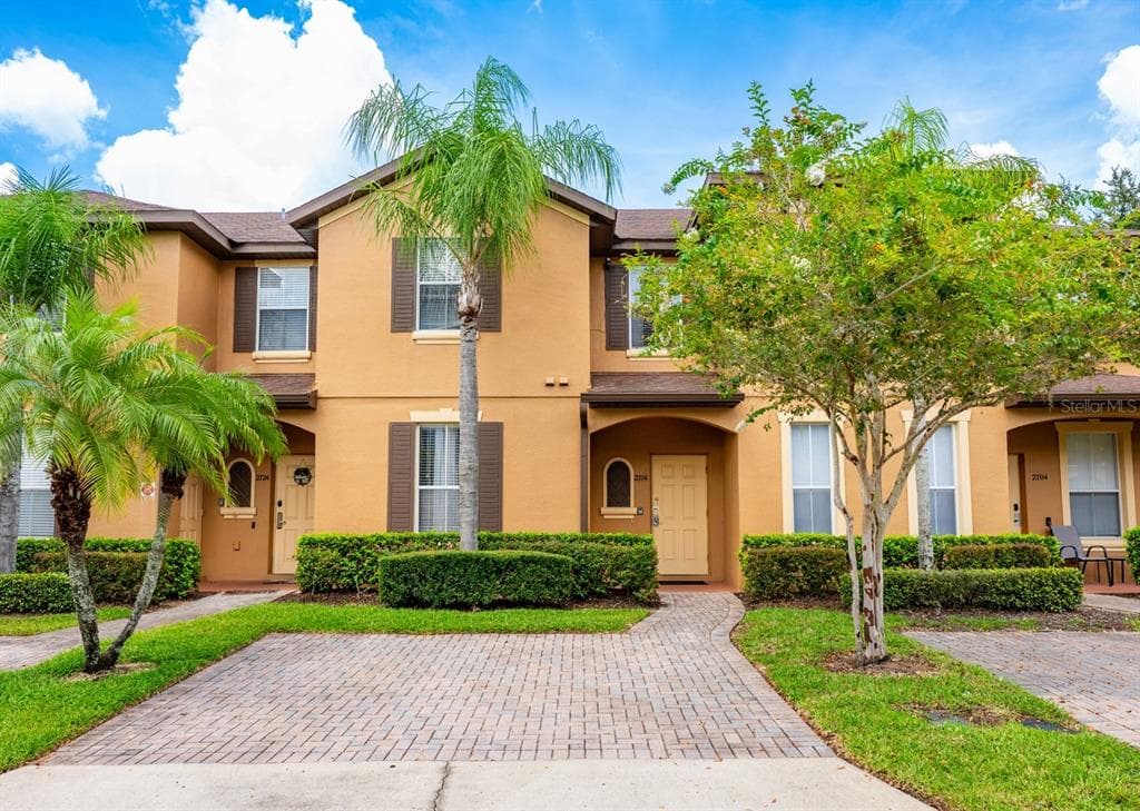 2714 CALABRIA AVENUE - 4bd/3ba - $265,000 - DAVENPORT, FL