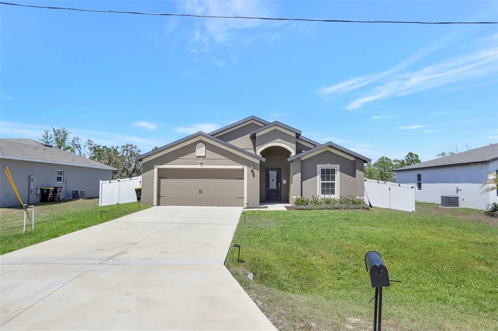 329 W ASTER COURT - 4bd/2ba - $310,000 - POINCIANA, FL