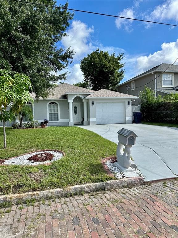 2921 W IVY STREET - 3bd/2ba - $460,000 - TAMPA, FL