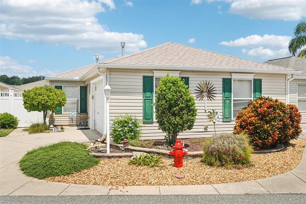 523 RICHBURG STREET - 2bd/2ba - $310,000 - THE VILLAGES, FL