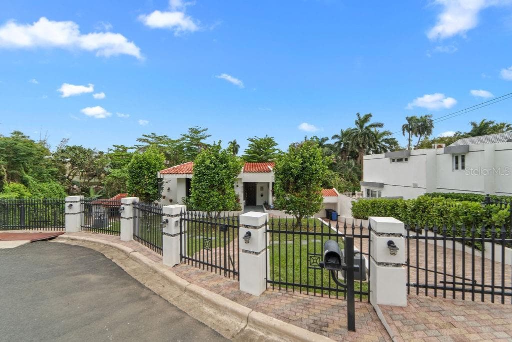 1805 CAMELIA - Interior/Exterior Photo 4 - SAN JUAN, PR