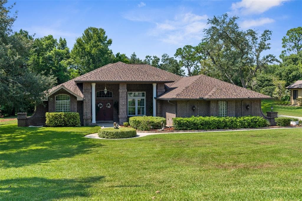 13157 JESSICA DRIVE - 2bd/3ba - $459,900 - SPRING HILL, FL