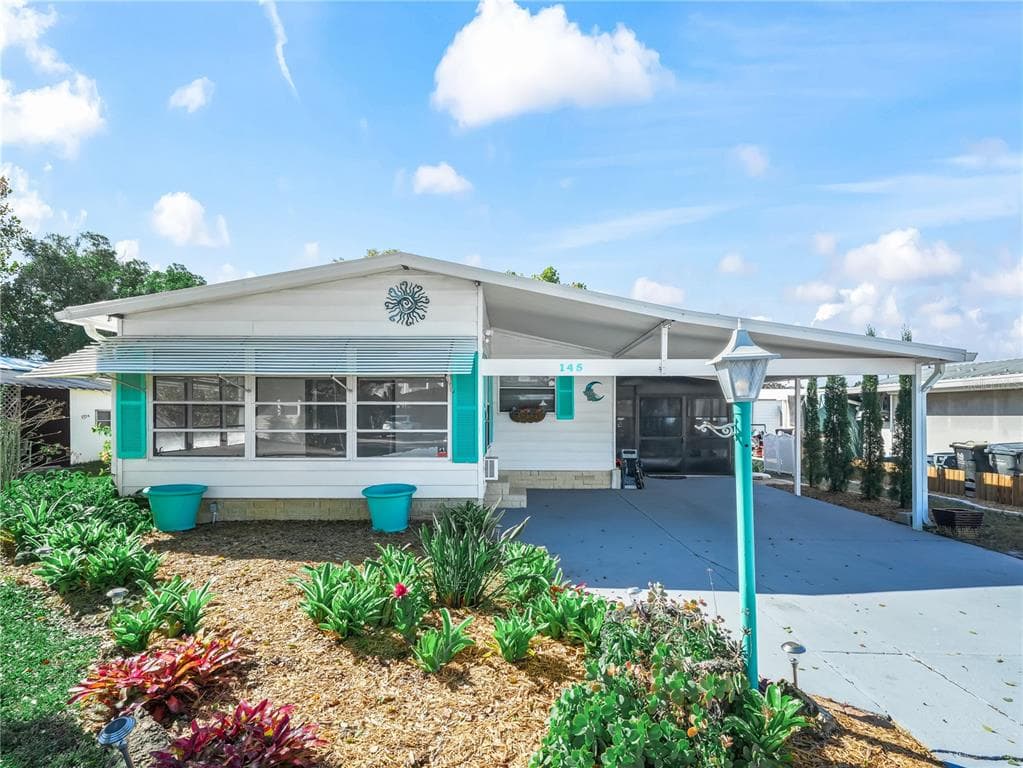 145 KENSINGTON PARK DRIVE - 2bd/2ba - $164,900 - DAVENPORT, FL