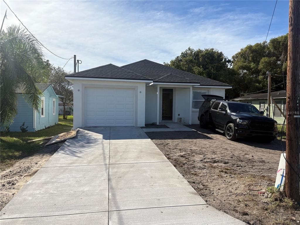 1305 E PARKER AVENUE - 3bd/2ba - $349,000 - LAKELAND, FL