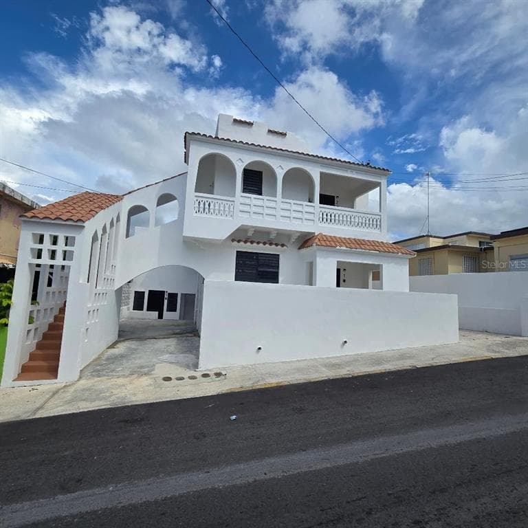 373 LUTZ - 8bd/5ba - $525,000 - SAN JUAN, PR
