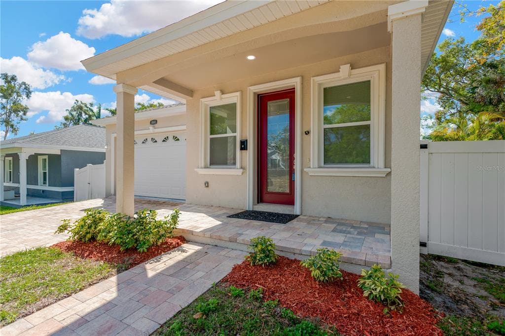860 17TH AVENUE S - 3bd/2ba - $599,900 - ST PETERSBURG, FL