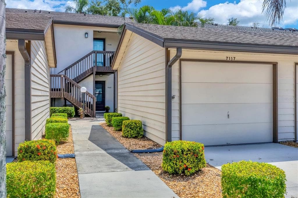 7117 28TH AVE UNIT 7117 - 2bd/2ba - $240,500 - BRADENTON, FL