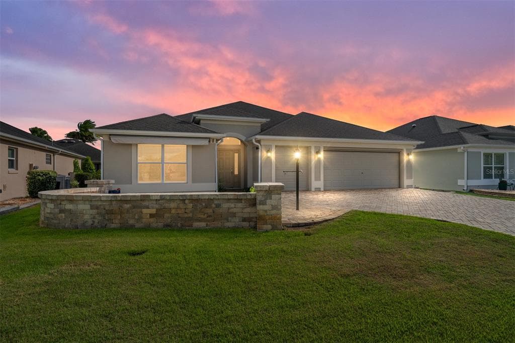 2942 SILK TREE TERRACE - 3bd/2ba - $539,900 - THE VILLAGES, FL