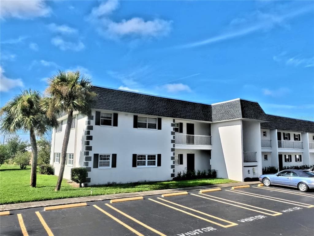 302 47TH AVENUE DRIVE W UNIT 117 - 1bd/1ba - $104,500 - BRADENTON, FL