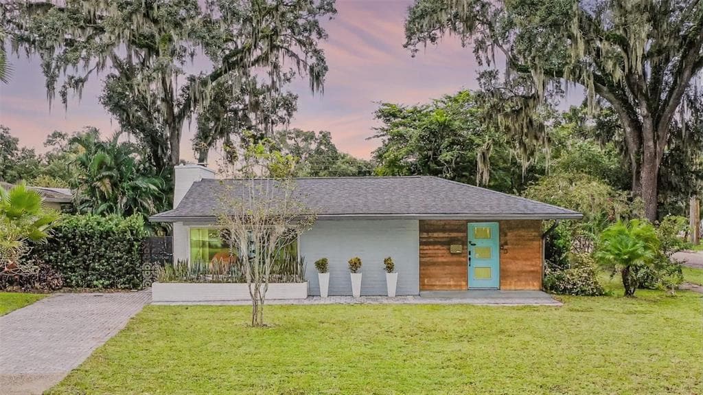 940 ALBA DRIVE - 4bd/3ba - $799,900 - ORLANDO, FL