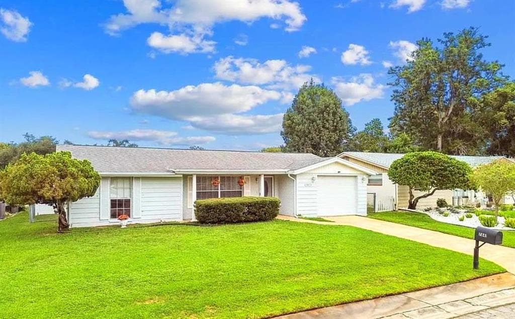 7841 DATURA LANE - 3bd/2ba - $292,222 - NEW PORT RICHEY, FL