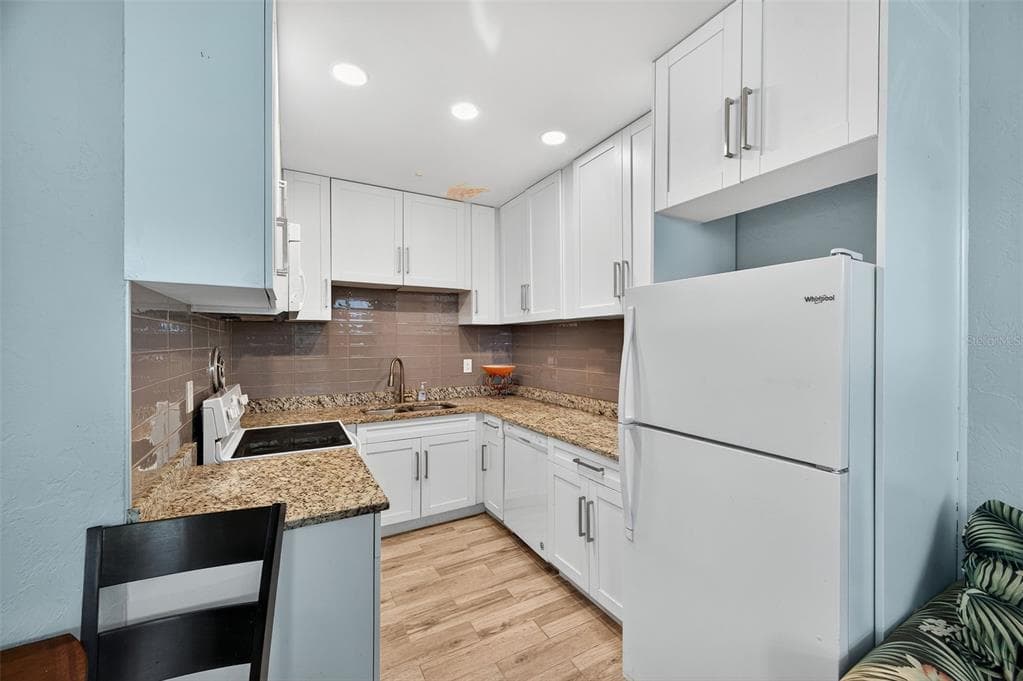 4001 58TH STREET N UNIT 14 - Interior/Exterior Photo 4 - KENNETH CITY, FL