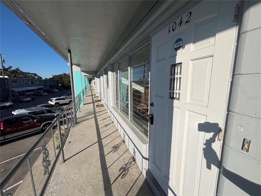 4061 55TH WAY N UNIT 1042